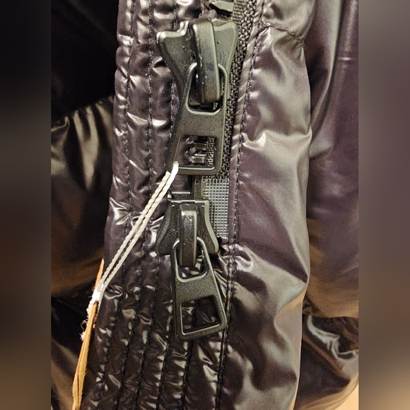 Wantdo Hooded Puffer Jacket- Long Quilted Medium NWT - Picture 11 of 16